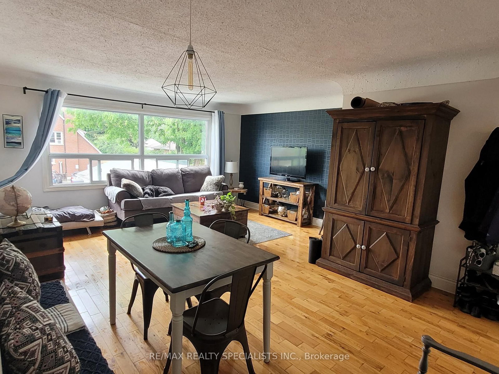 2016 Edinburgh Drive, Unit 3 - Photo 5