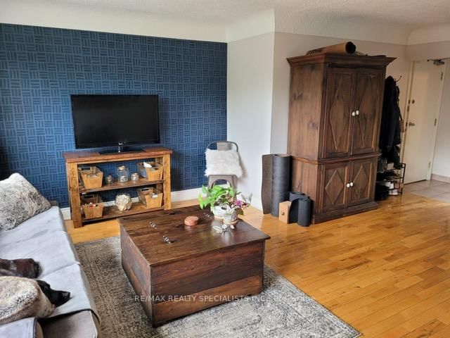 2016 Edinburgh Drive, Unit 3 - Photo 6