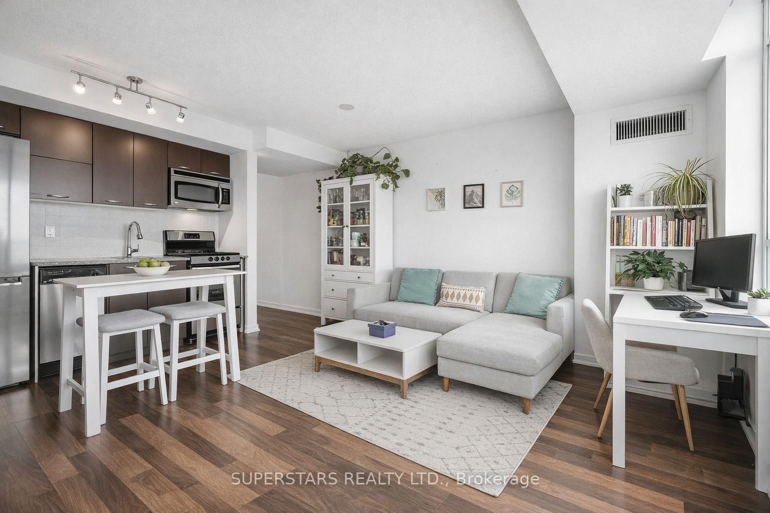 38 Joe Shuster Way, Unit 1416 - Photo 12