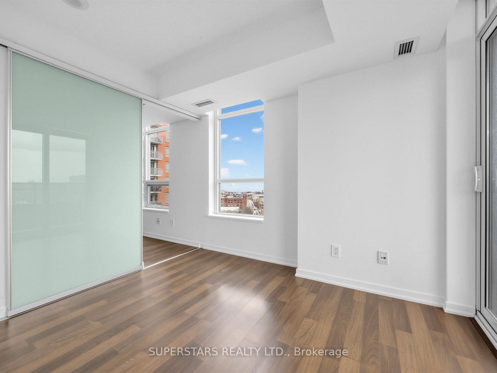 38 Joe Shuster Way, Unit 1416 - Photo 21