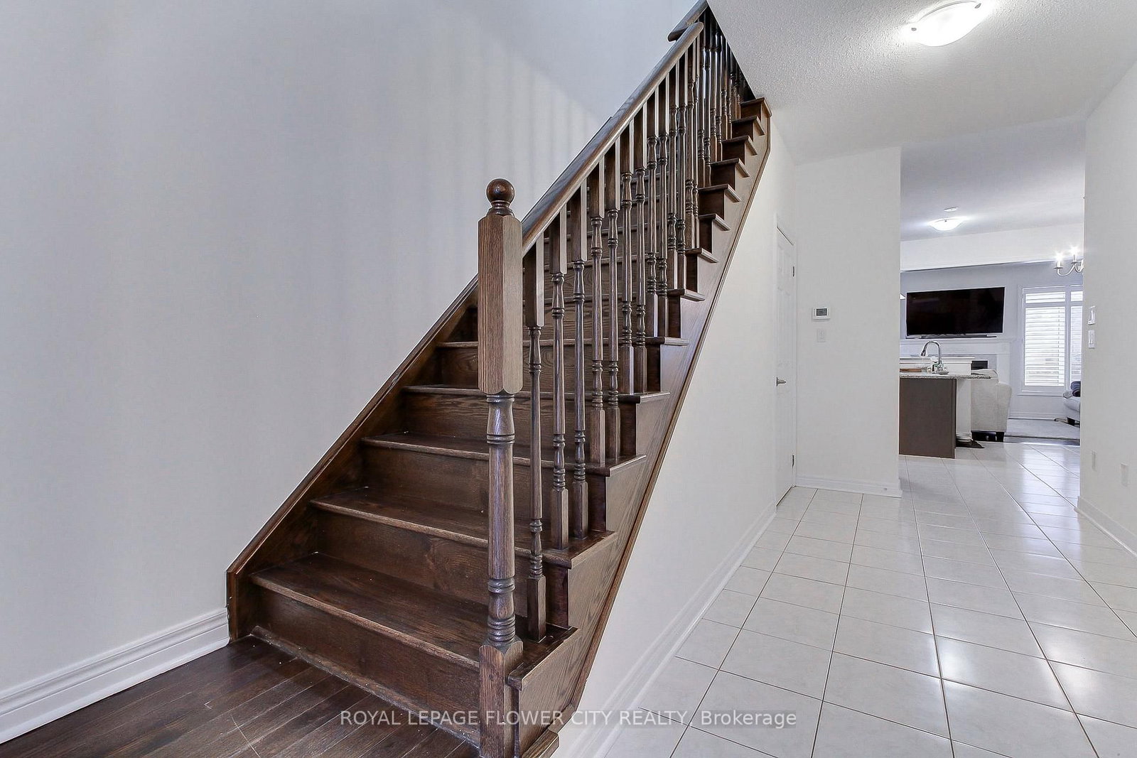 101 Huguenot Road - Photo 4