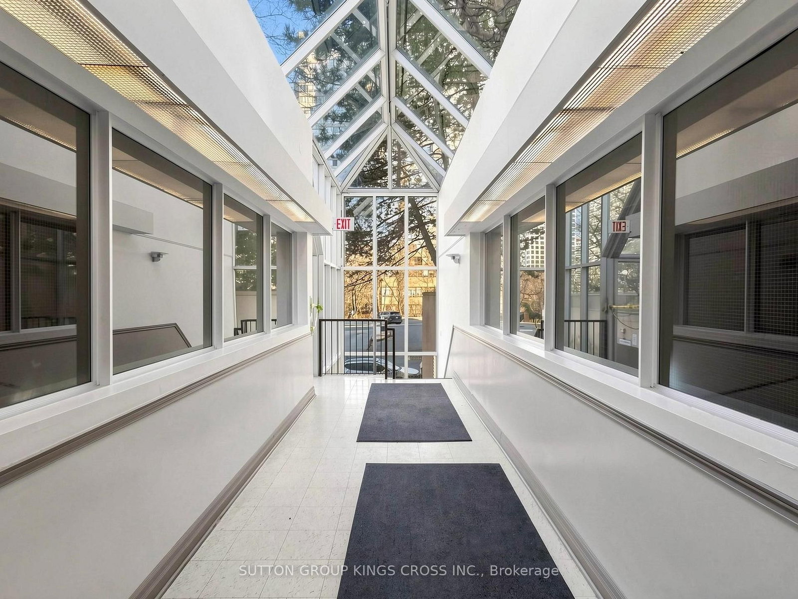 265 Enfield Place, Unit 706 - Photo 3