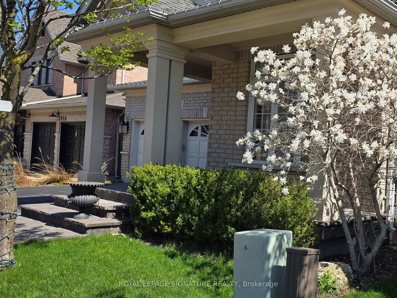 2096 Newell Cres, Burlington, L7L 7C2 | Image 2