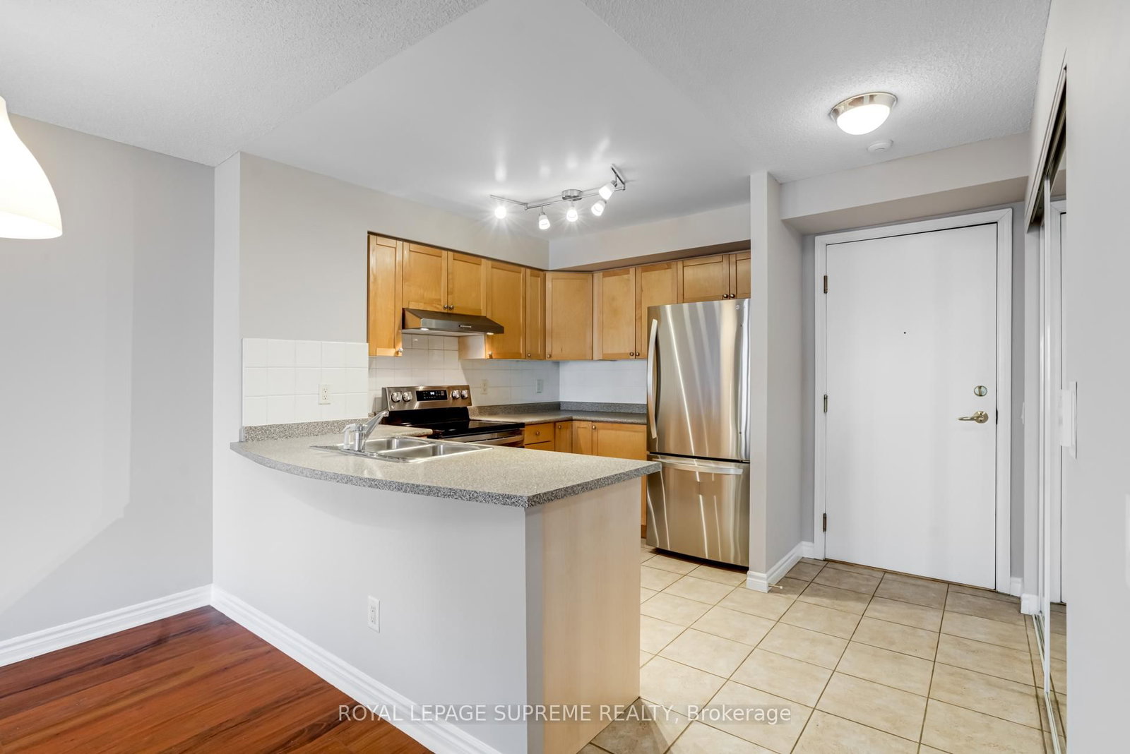 25 Kingsbridge Garden Circle, Unit 2022 - Photo 13