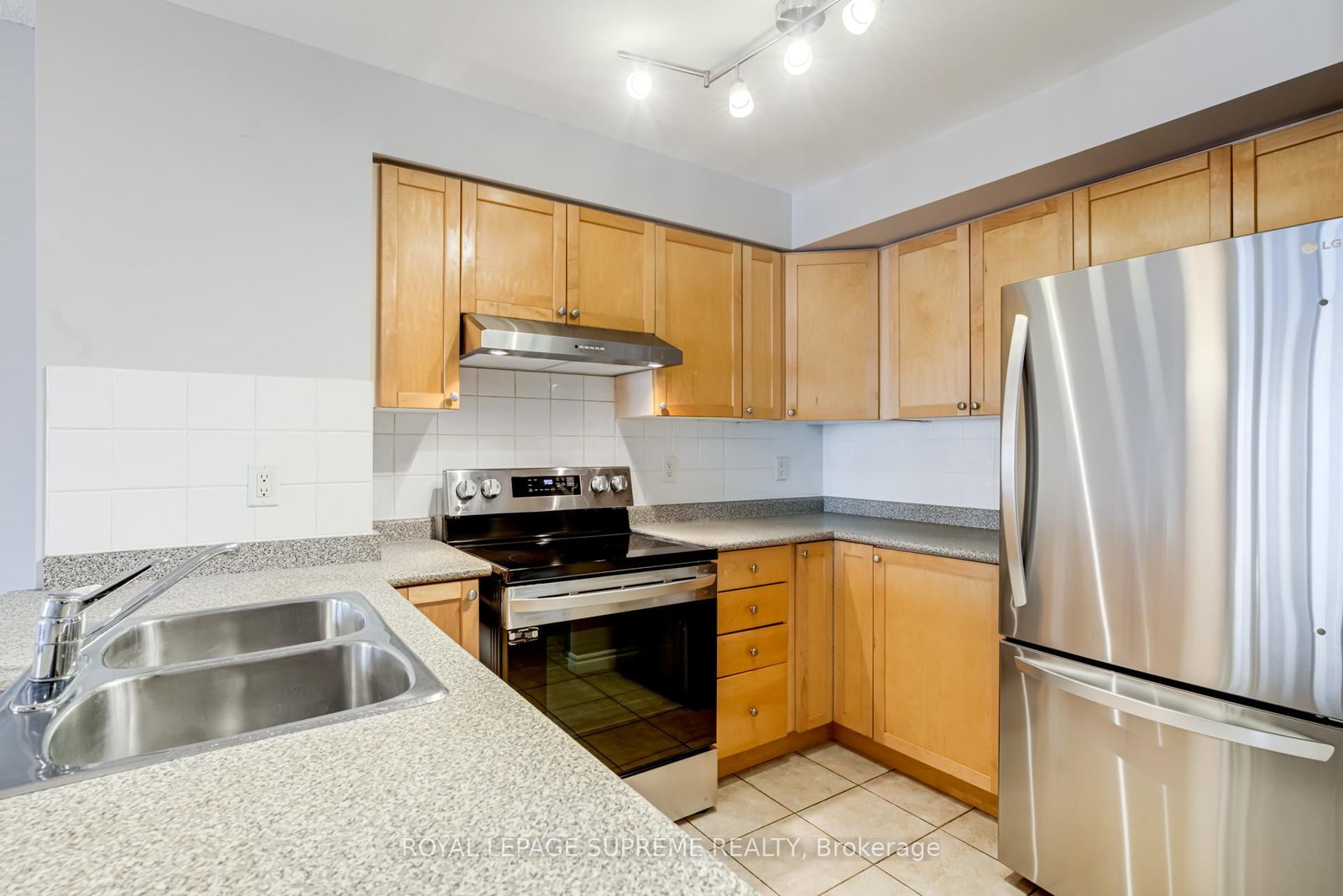 25 Kingsbridge Garden Circle, Unit 2022 - Photo 15