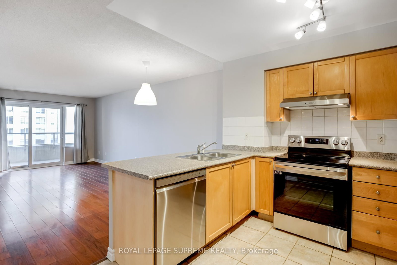 25 Kingsbridge Garden Circle, Unit 2022 - Photo 17