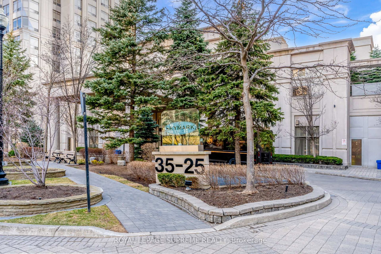 25 Kingsbridge Garden Circle, Unit 2022 - Photo 3