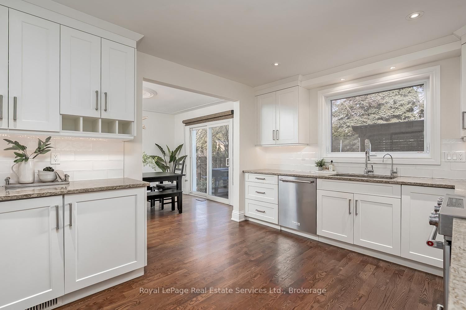 5193 Lakeshore Road - Photo 16