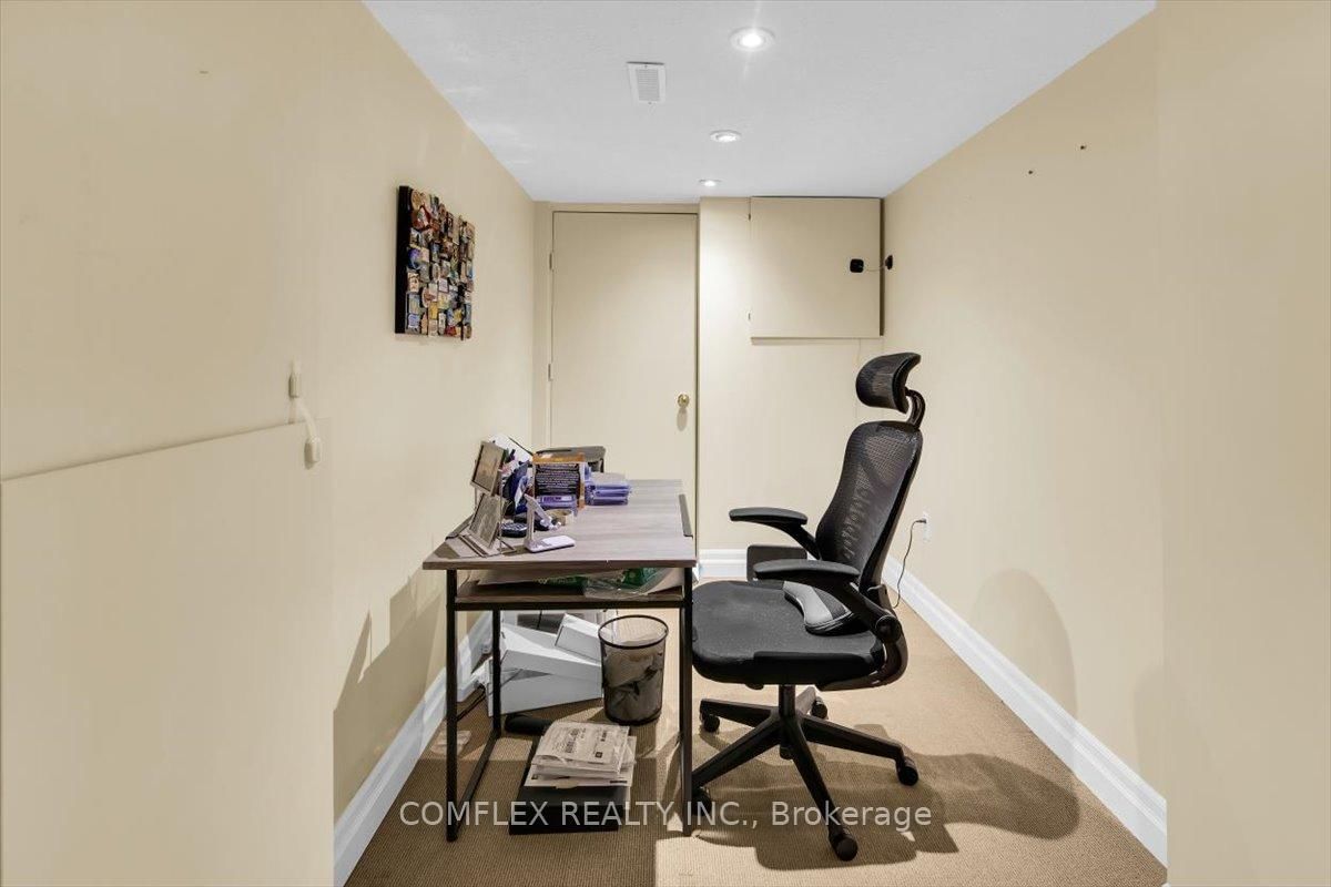 4417 Vallence Drive - Photo 38