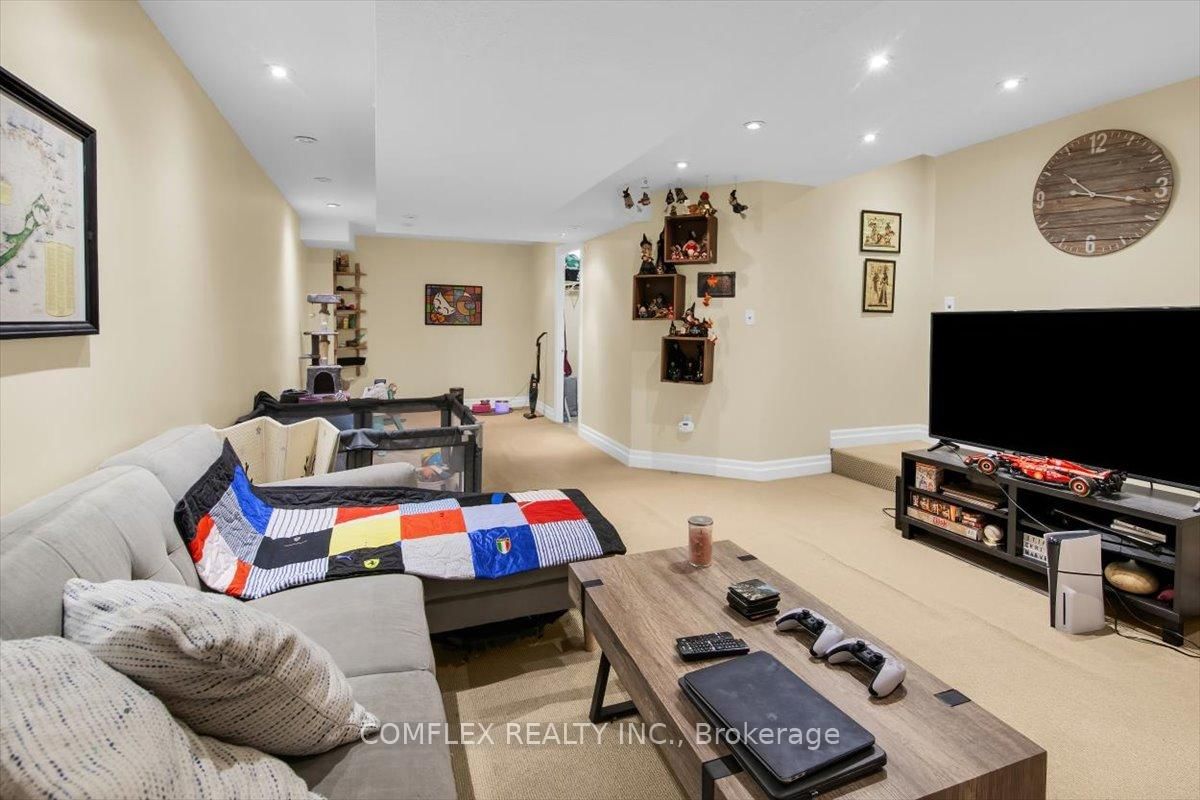 4417 Vallence Drive - Photo 39