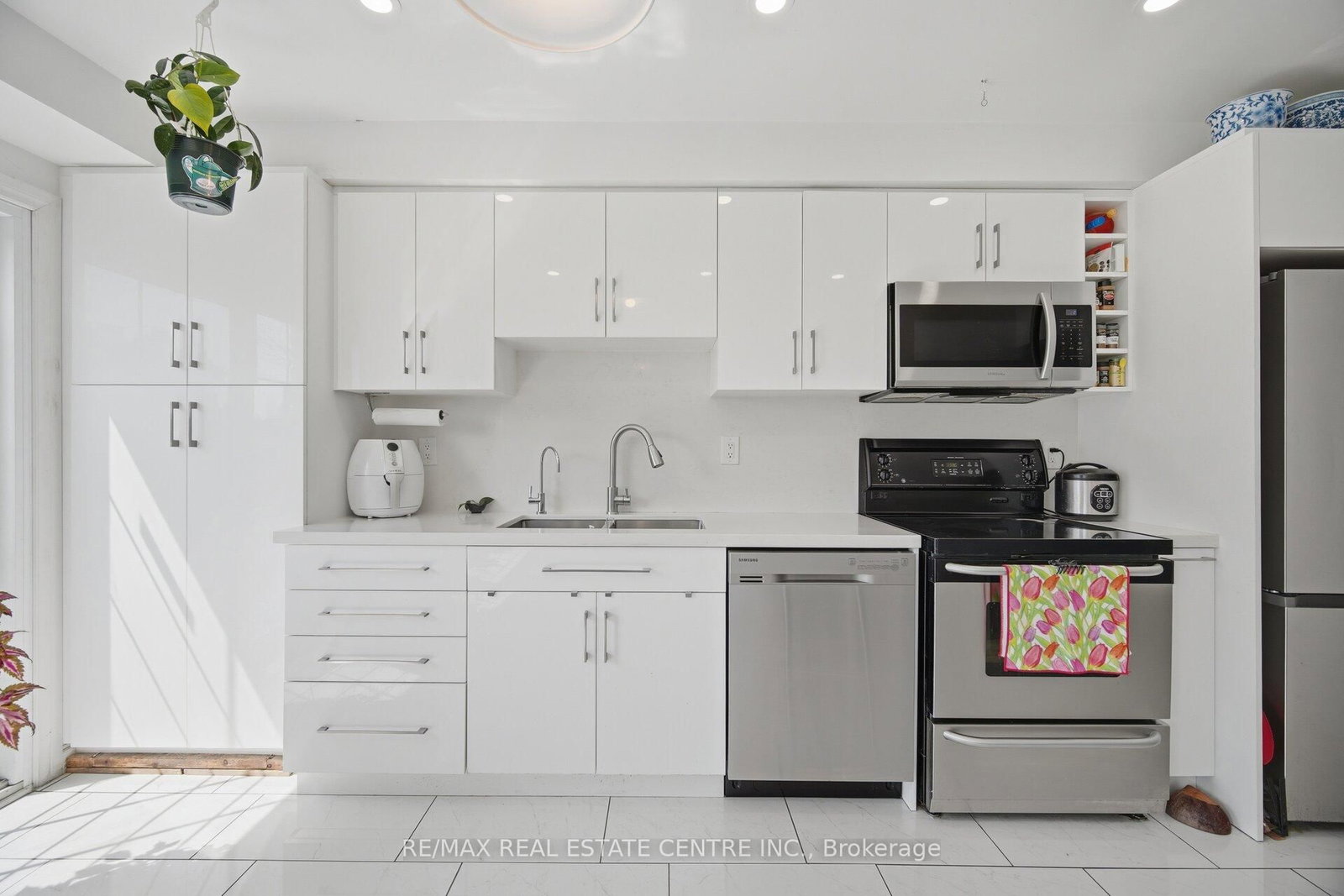 3 Hartnell Square, Unit 2 - Photo 10