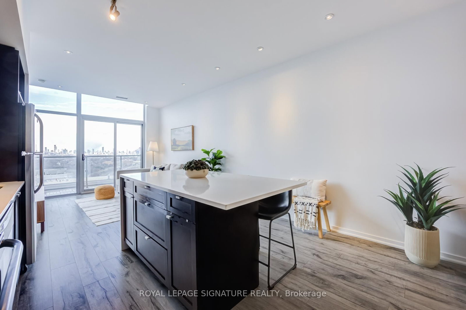 105 The Queensway, Unit 3513 - Photo 5