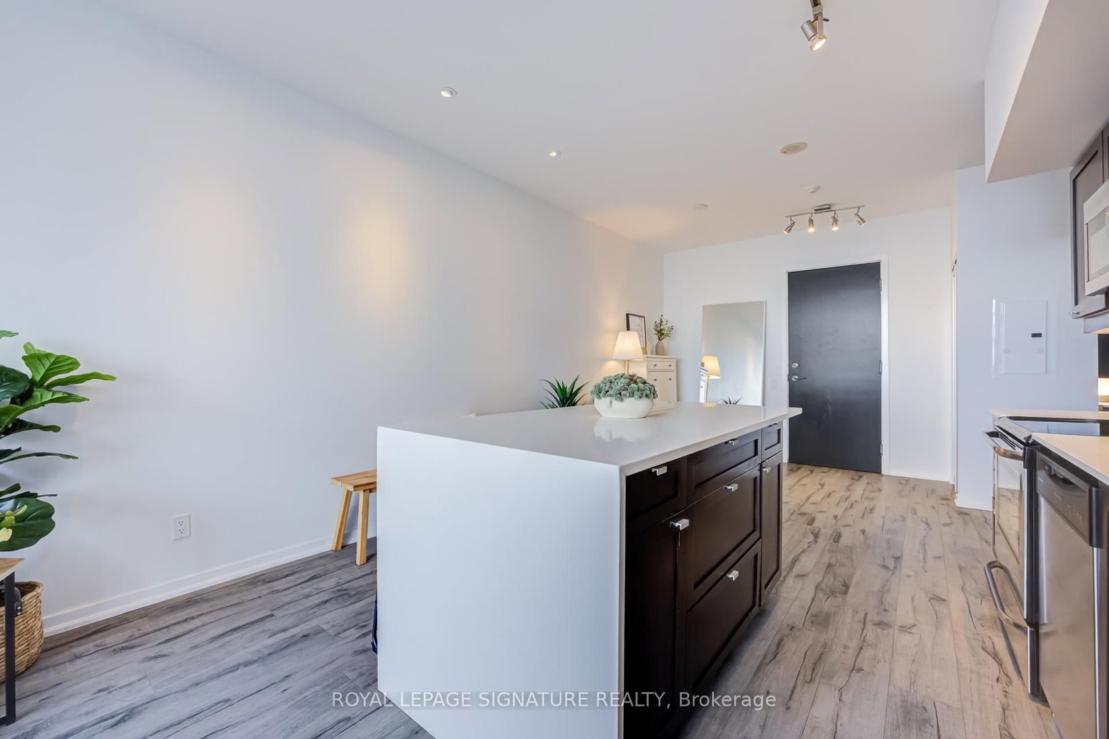 105 The Queensway, Unit 3513 - Photo 9