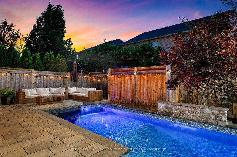 3456 Liptay Ave, Oakville, L6M 0M7 | Image 3