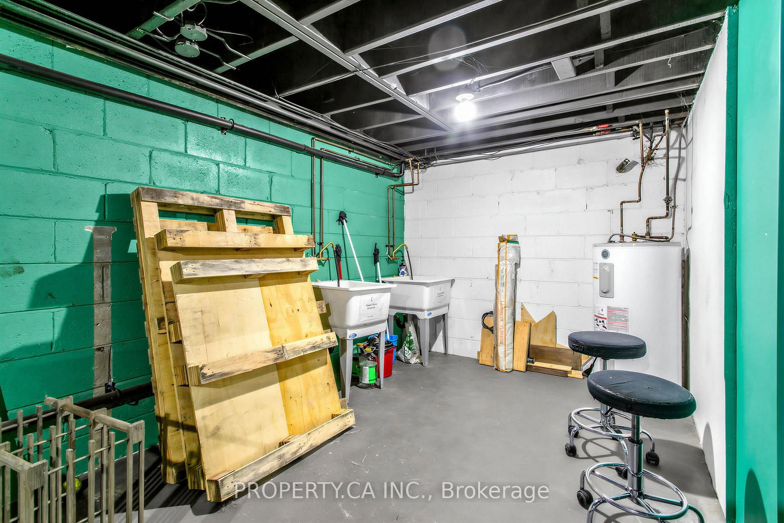 420 Royal York Road - Photo 24