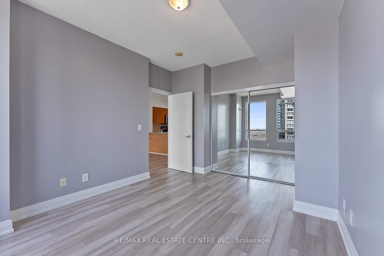 388 Prince Of Wales Drive, Unit 2605 - Photo 18