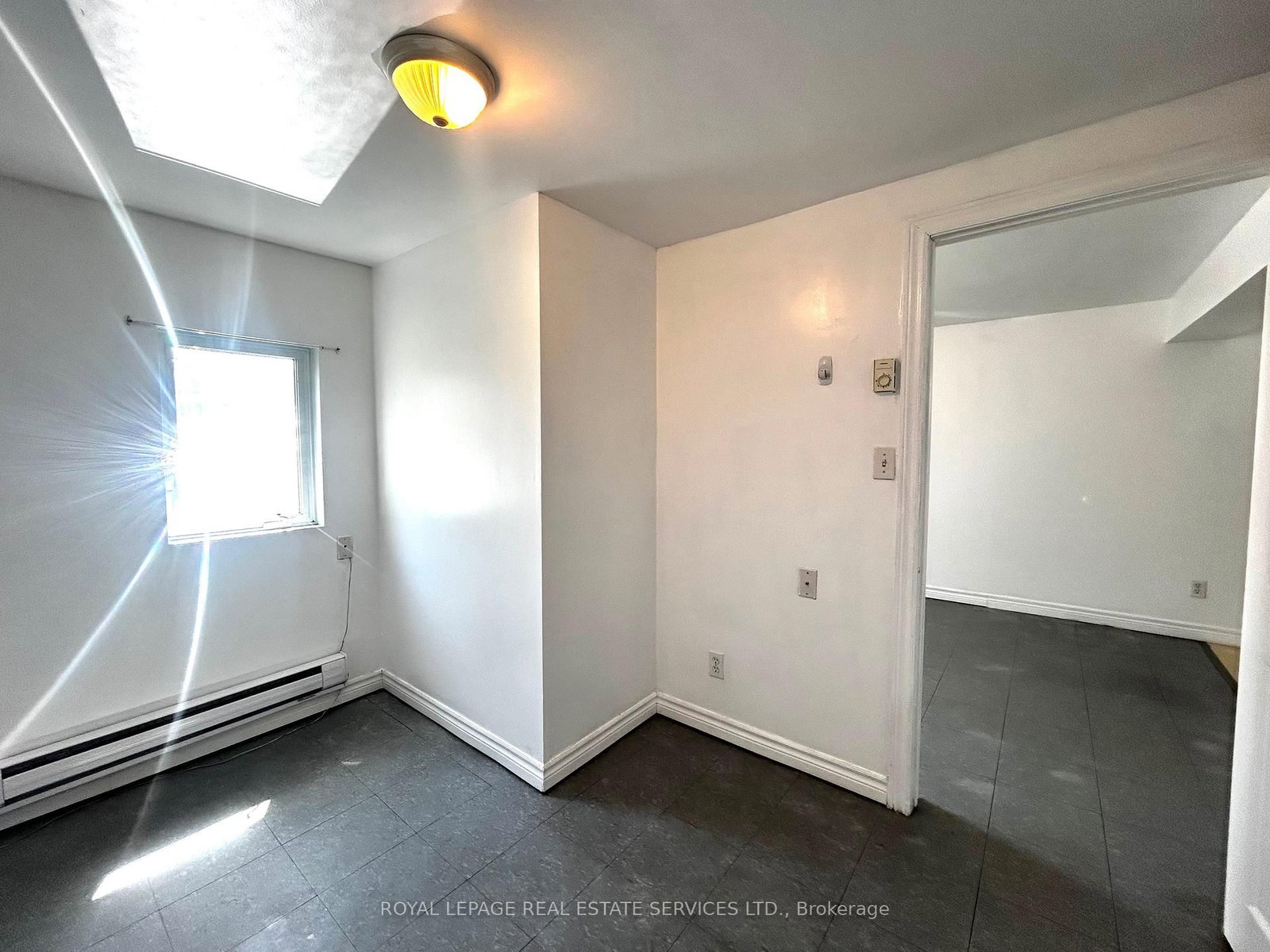 5219 Broughton Crescent, Unit (In-Law Suite On Main) - Photo 14
