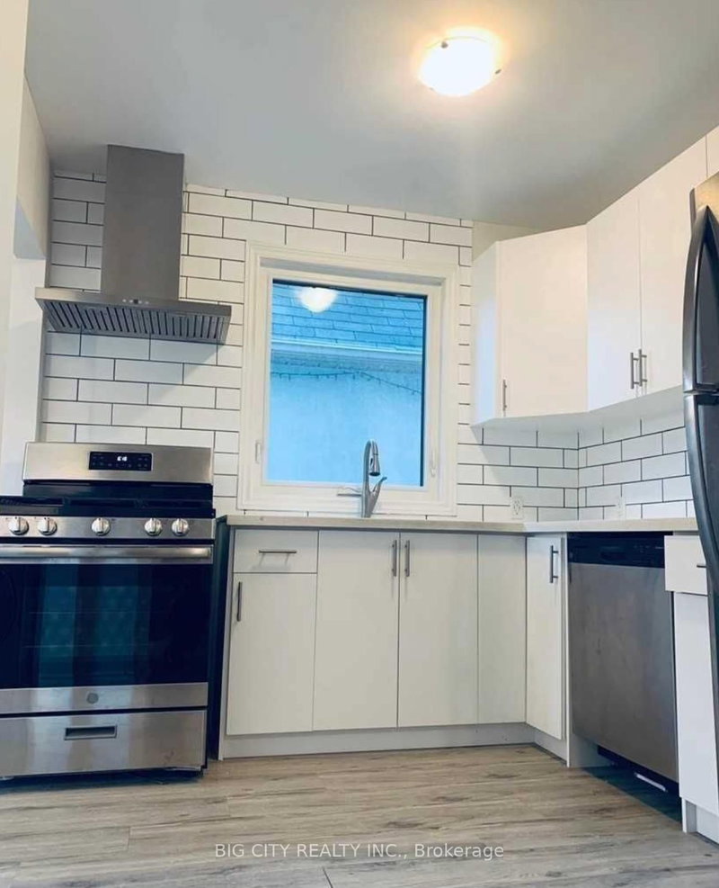 75 Eileen Ave, Toronto, M6N 1V8 | Image 2