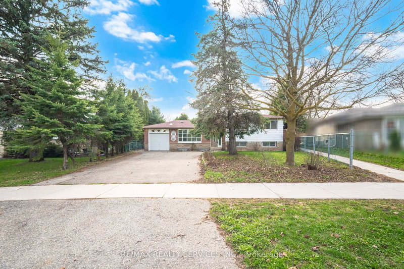 15 Lawrence Ave, Orangeville, L9W 1S5 | Image 2