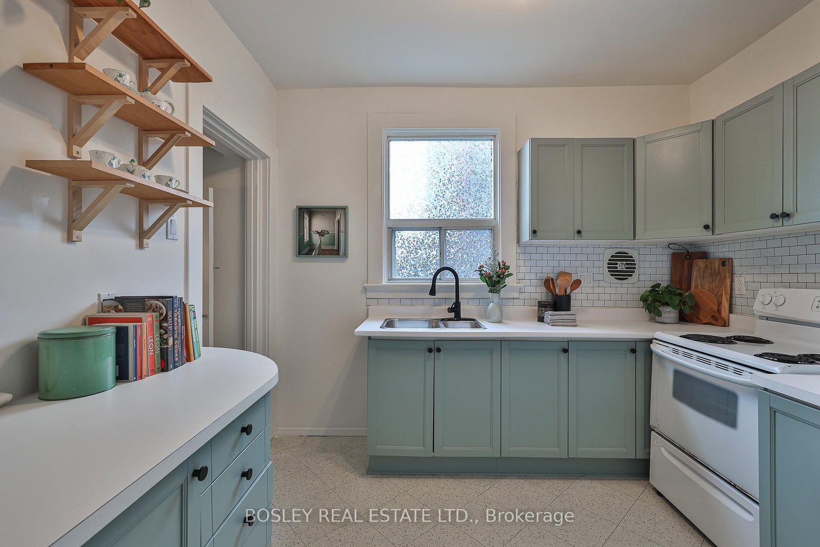 123 Grenadier Road - Photo 7