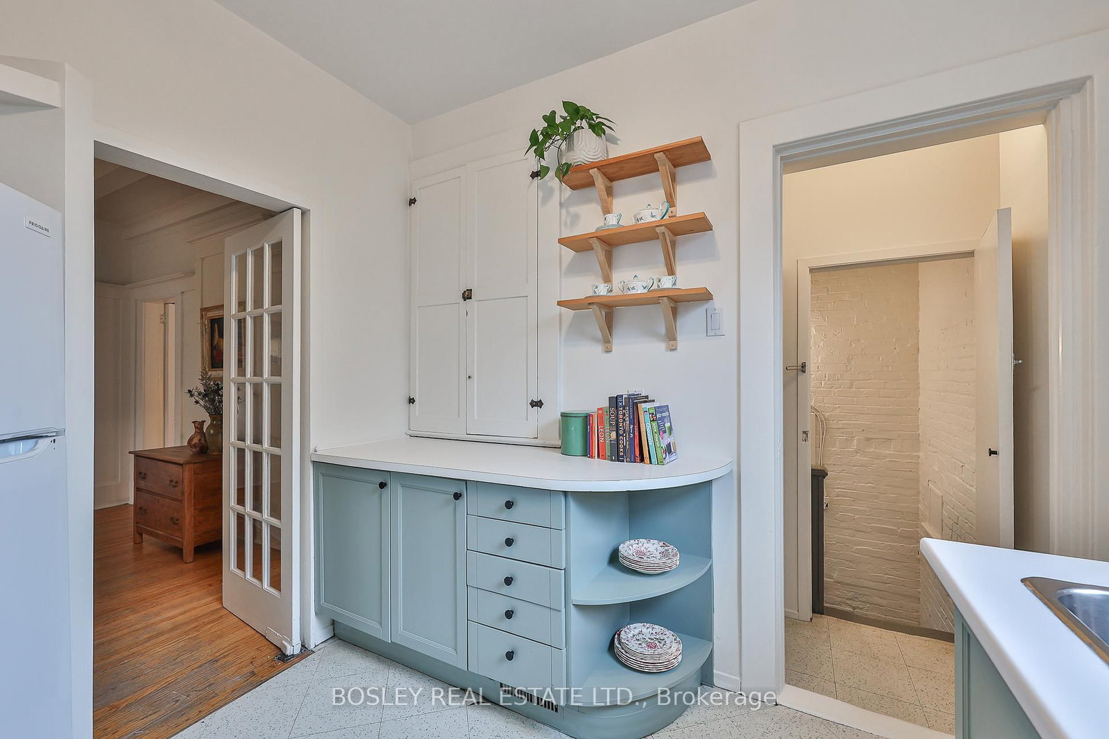 123 Grenadier Road - Photo 9