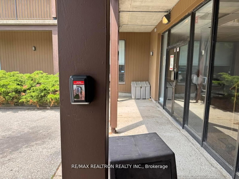 3 - 2630 Kipling Ave, Toronto, M9V 4B9 | Image 3