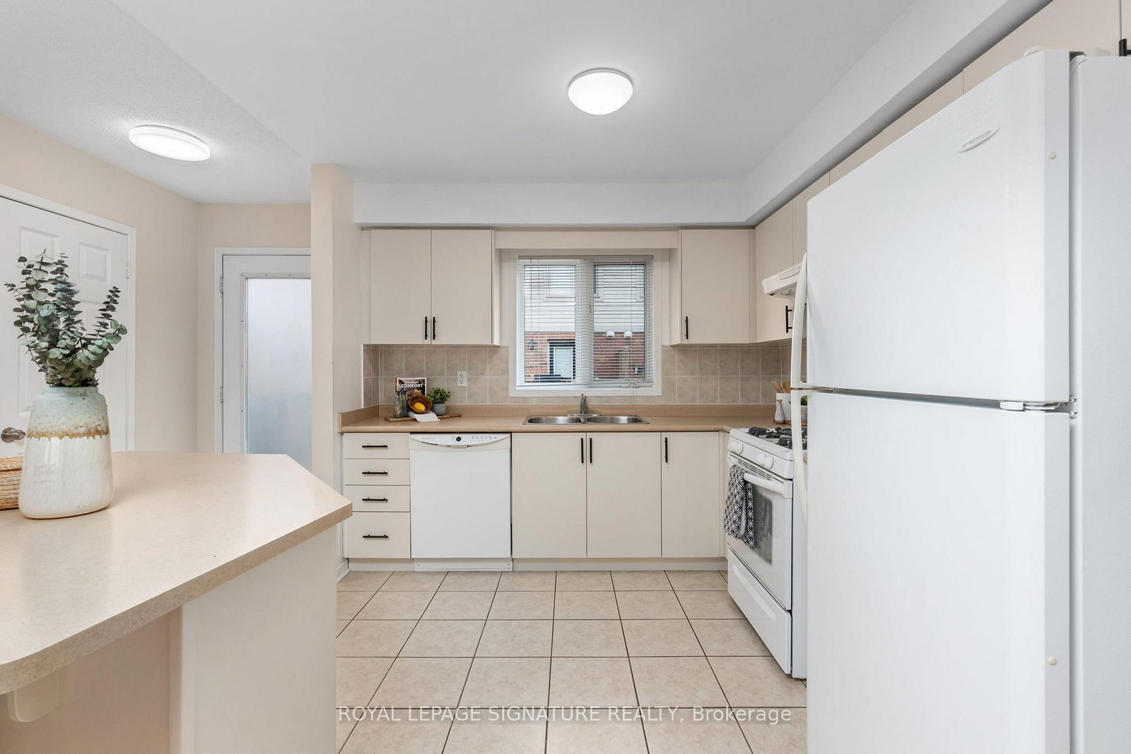 161 Thirteenth Street, Unit 10 - Photo 13