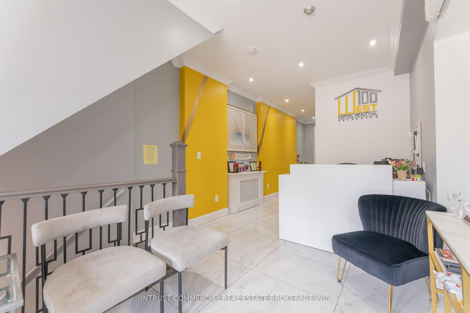 2544 Eglinton Avenue W - Photo 4