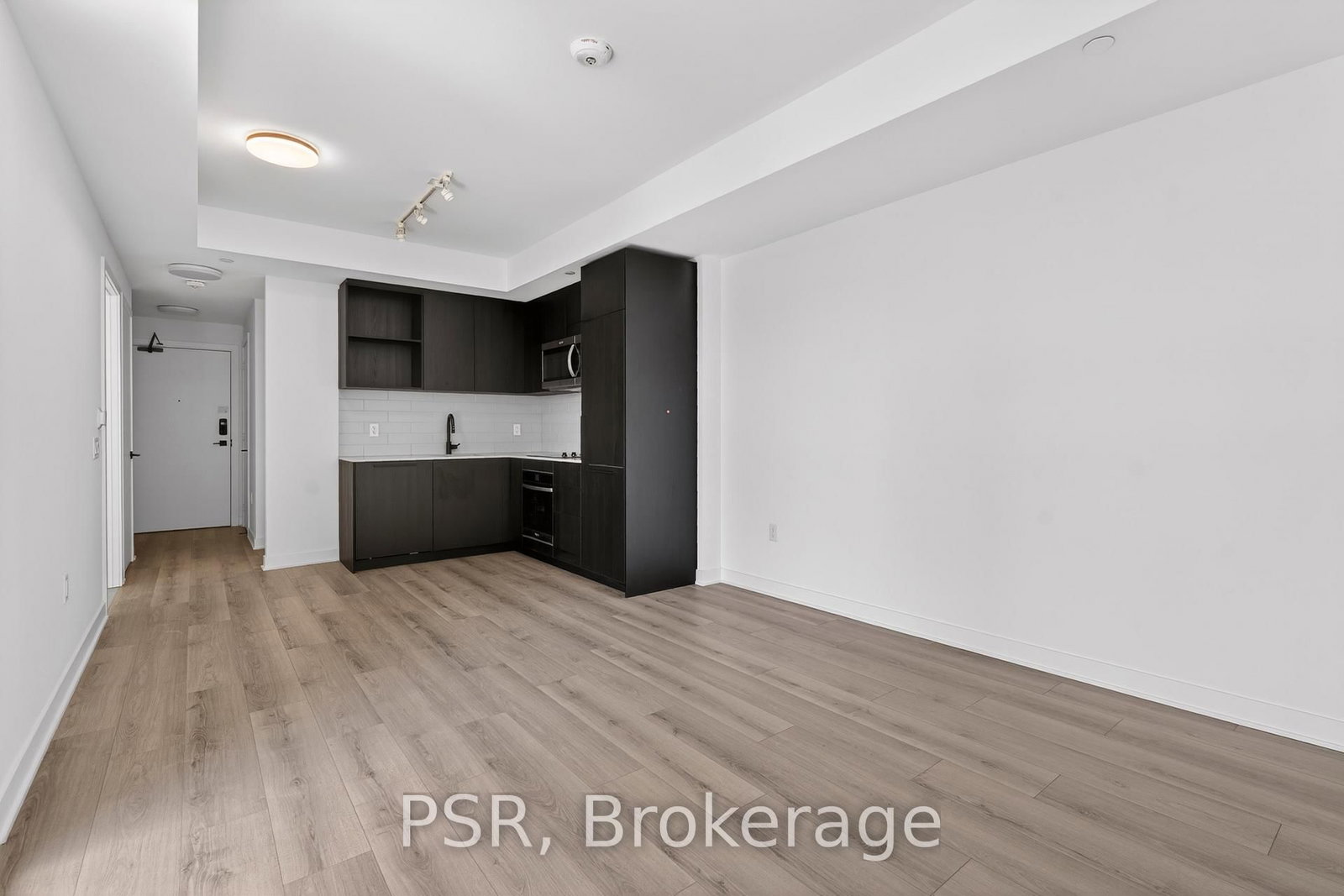 1185 Dupont Street N, Unit 502 - Photo 4