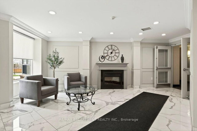 PH8 - 2085 Amherst Heights Drive