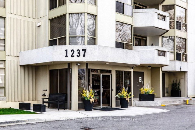 803 - 1237 North Shore Boulevard E