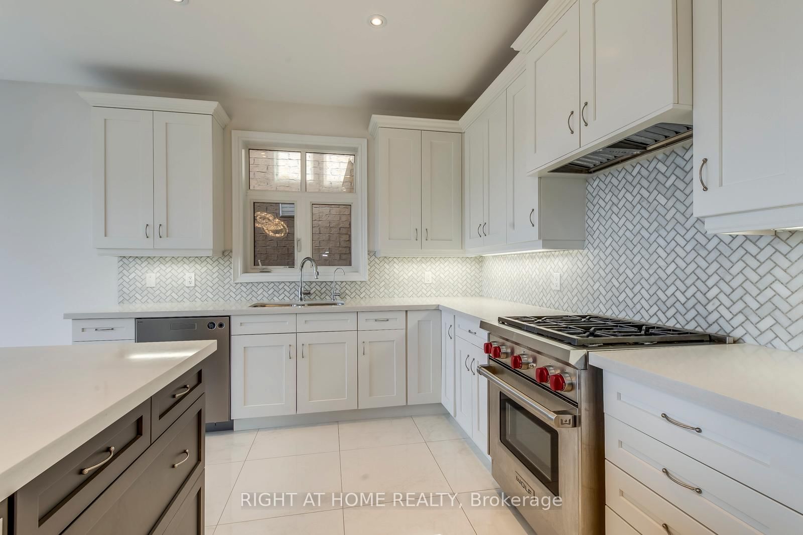 2441 Chateau Common - Photo 17