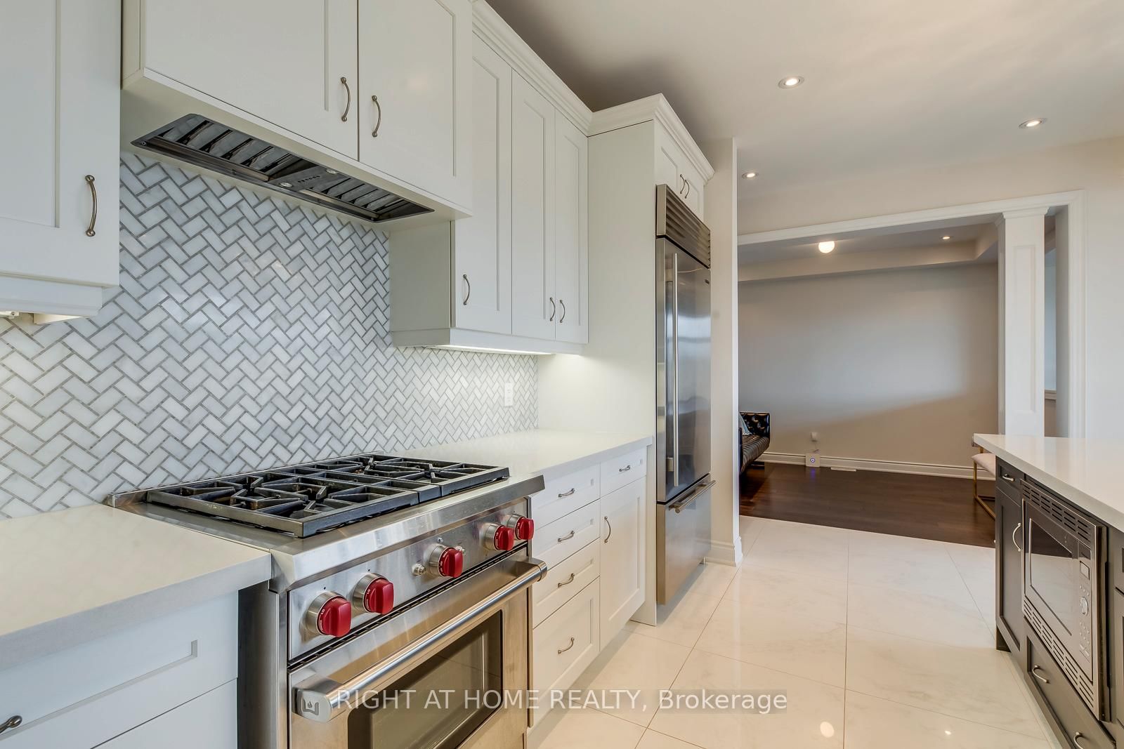 2441 Chateau Common - Photo 18