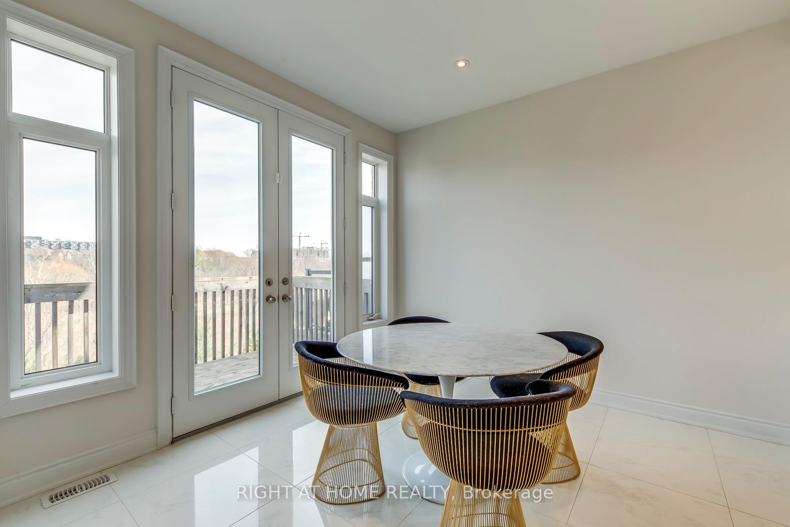 2441 Chateau Common - Photo 22