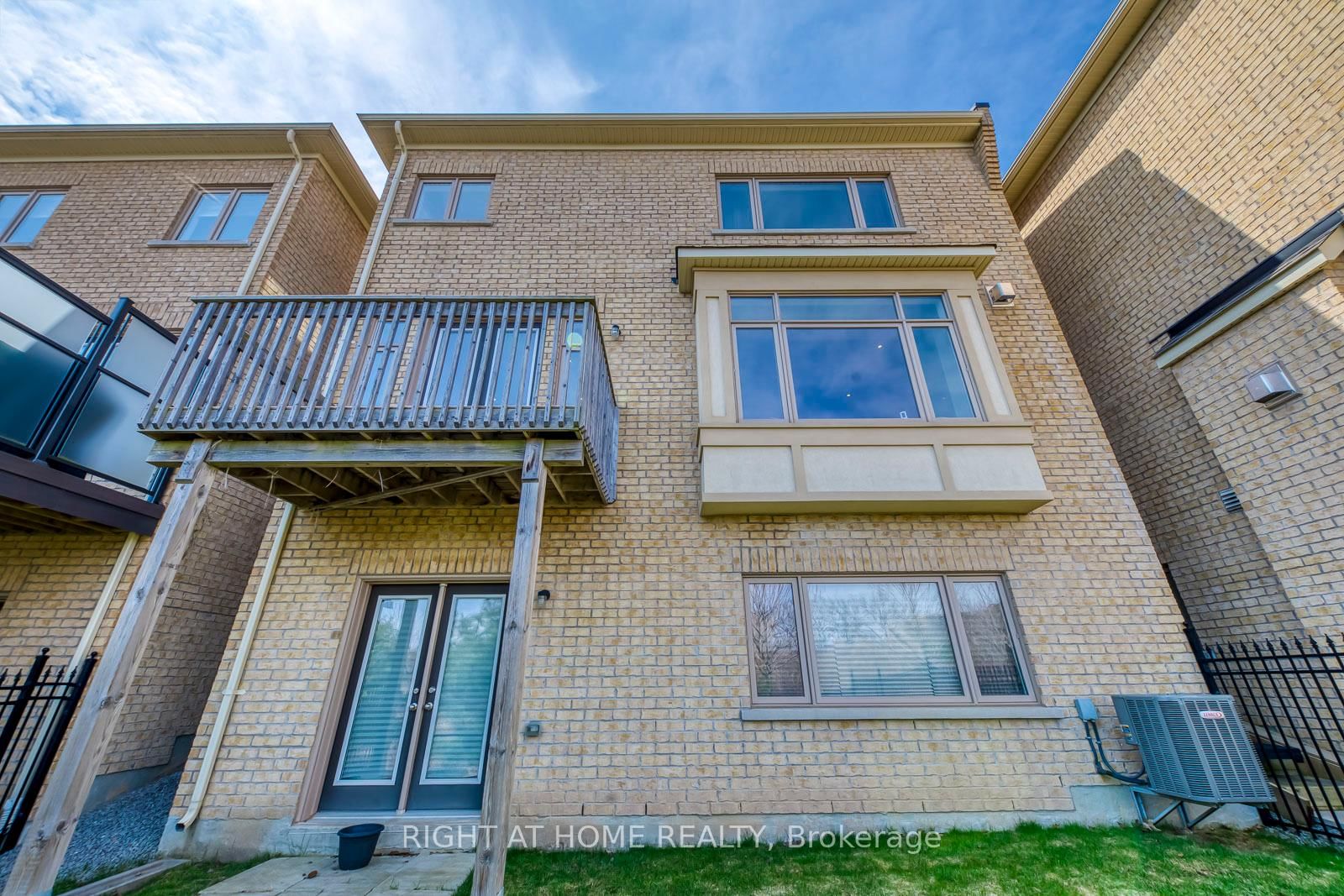 2441 Chateau Common - Photo 49