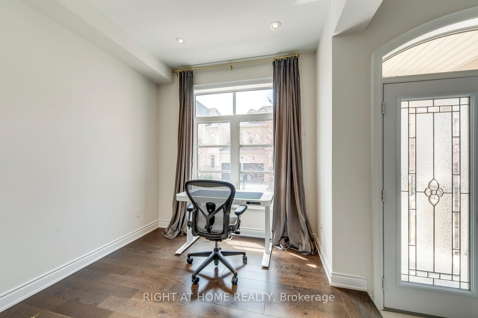 2441 Chateau Common - Photo 5