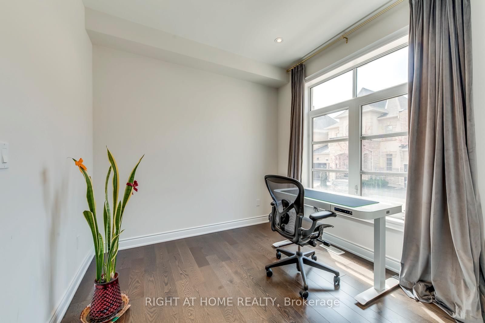 2441 Chateau Common - Photo 6