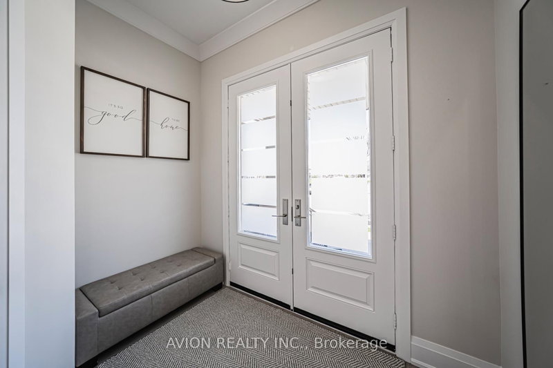 1306 Felicity Gdns, Oakville, L6M 5L6 | Image 3