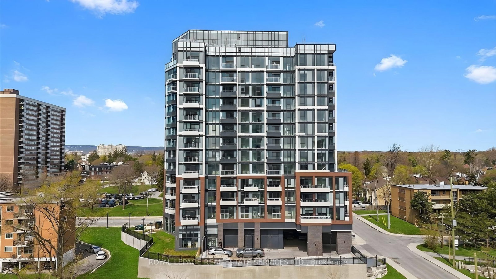 2088 James Street, Unit 403