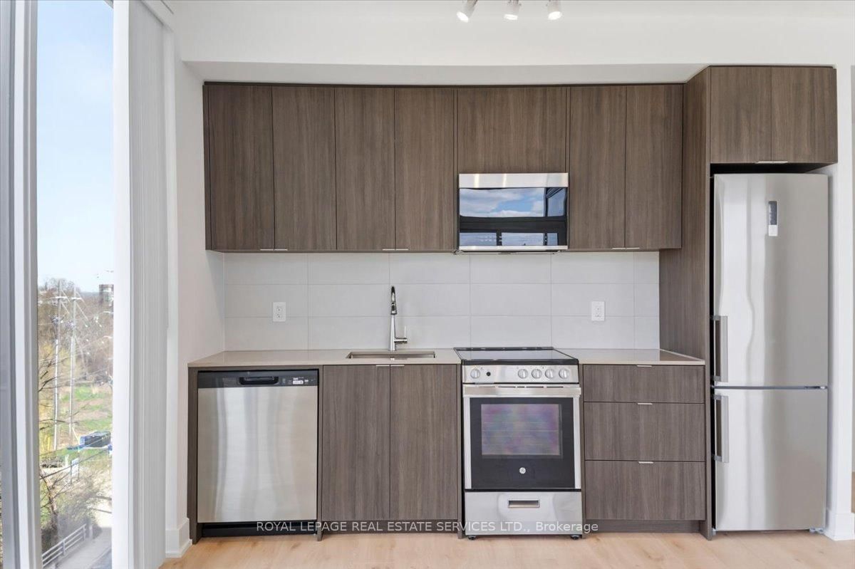 2088 James Street, Unit 403 - Photo 11