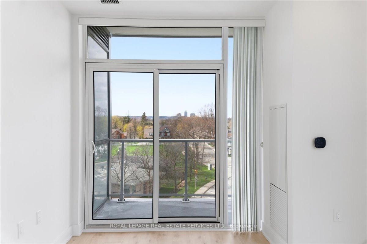 2088 James Street, Unit 403 - Photo 23