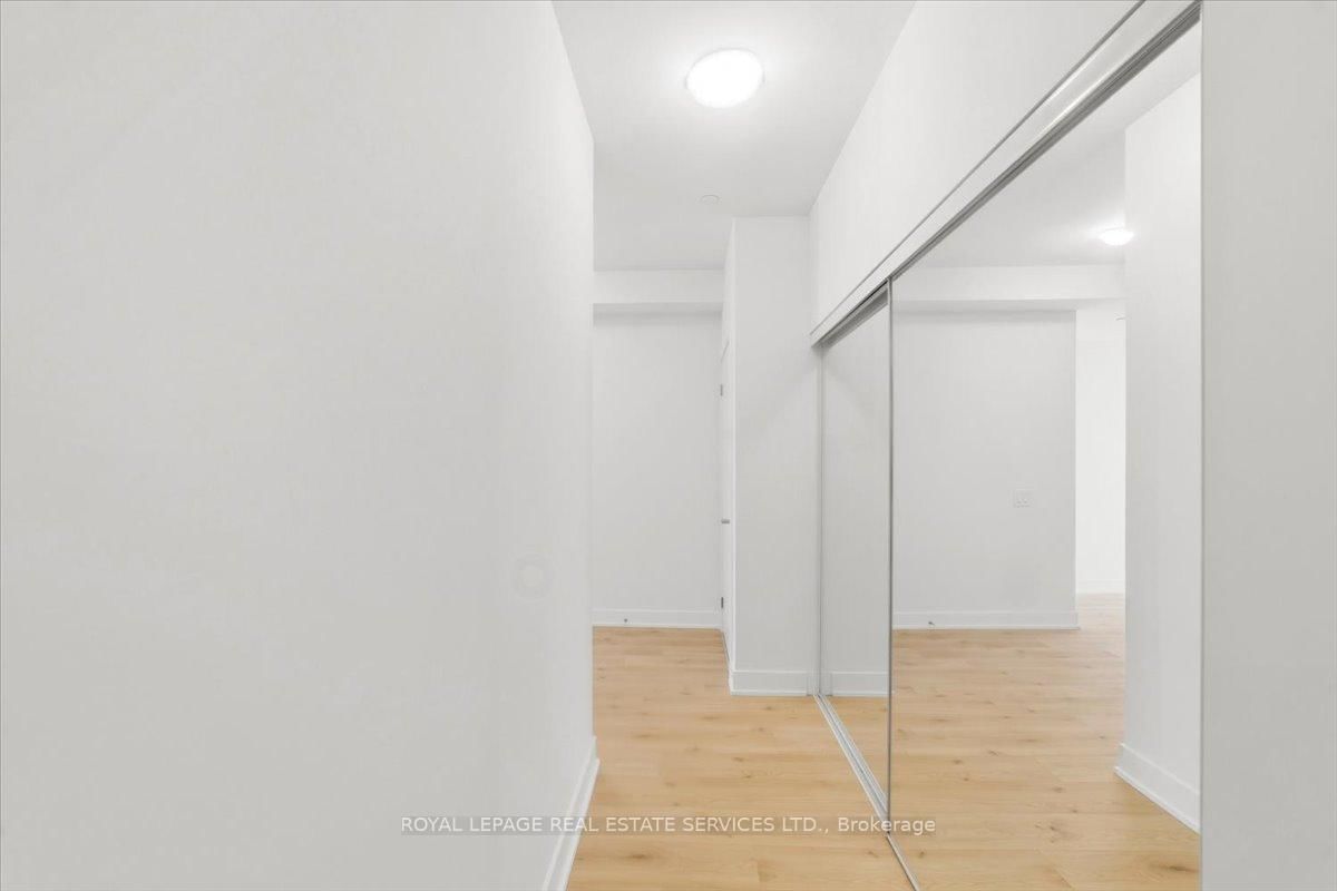 2088 James Street, Unit 403 - Photo 5