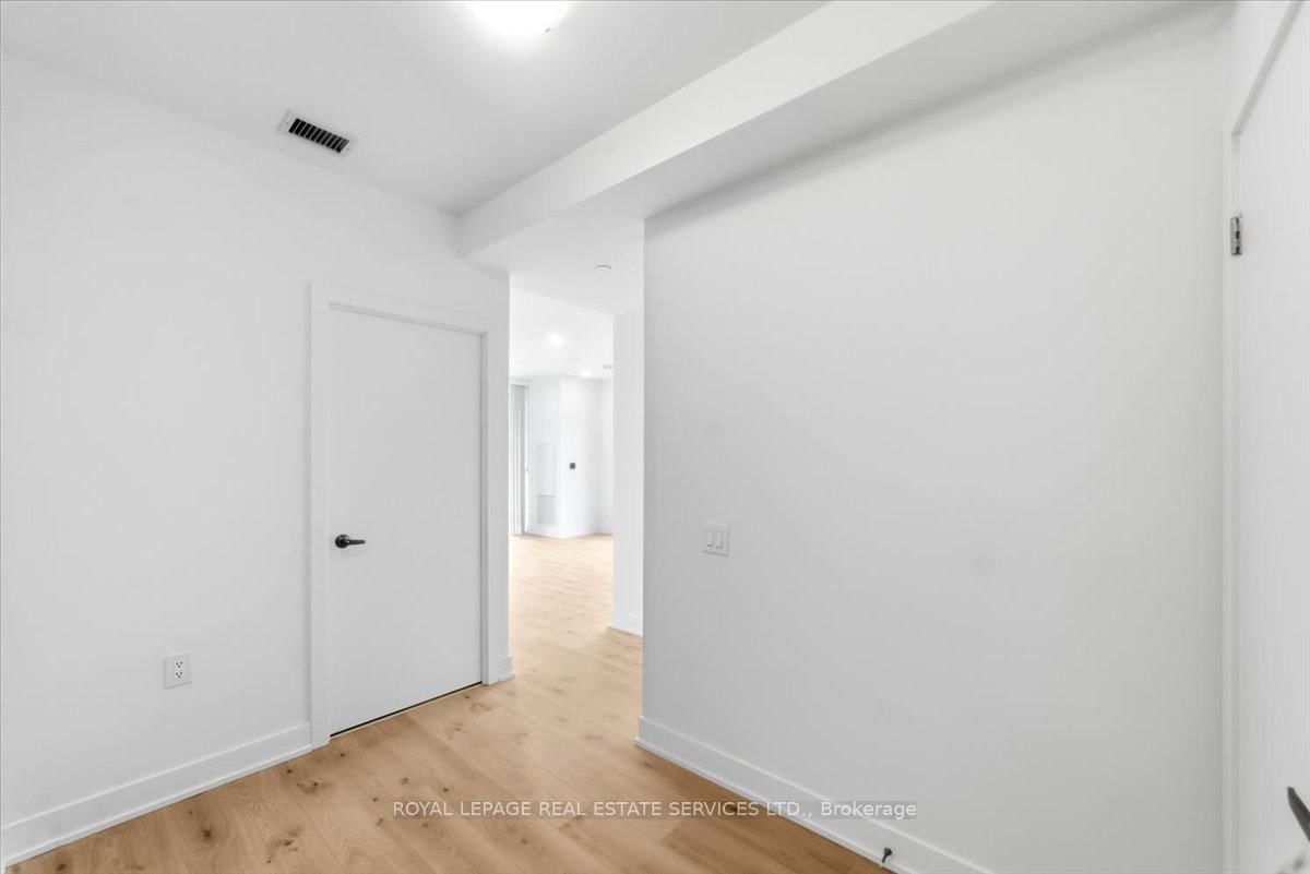 2088 James Street, Unit 403 - Photo 7