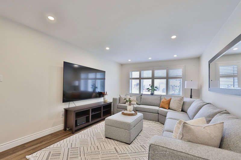 home for sale on 2531 Mainroyal Street