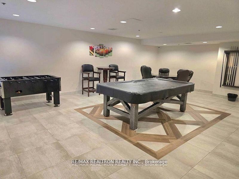 812 Lansdowne Avenue, Unit 520 - Photo 23