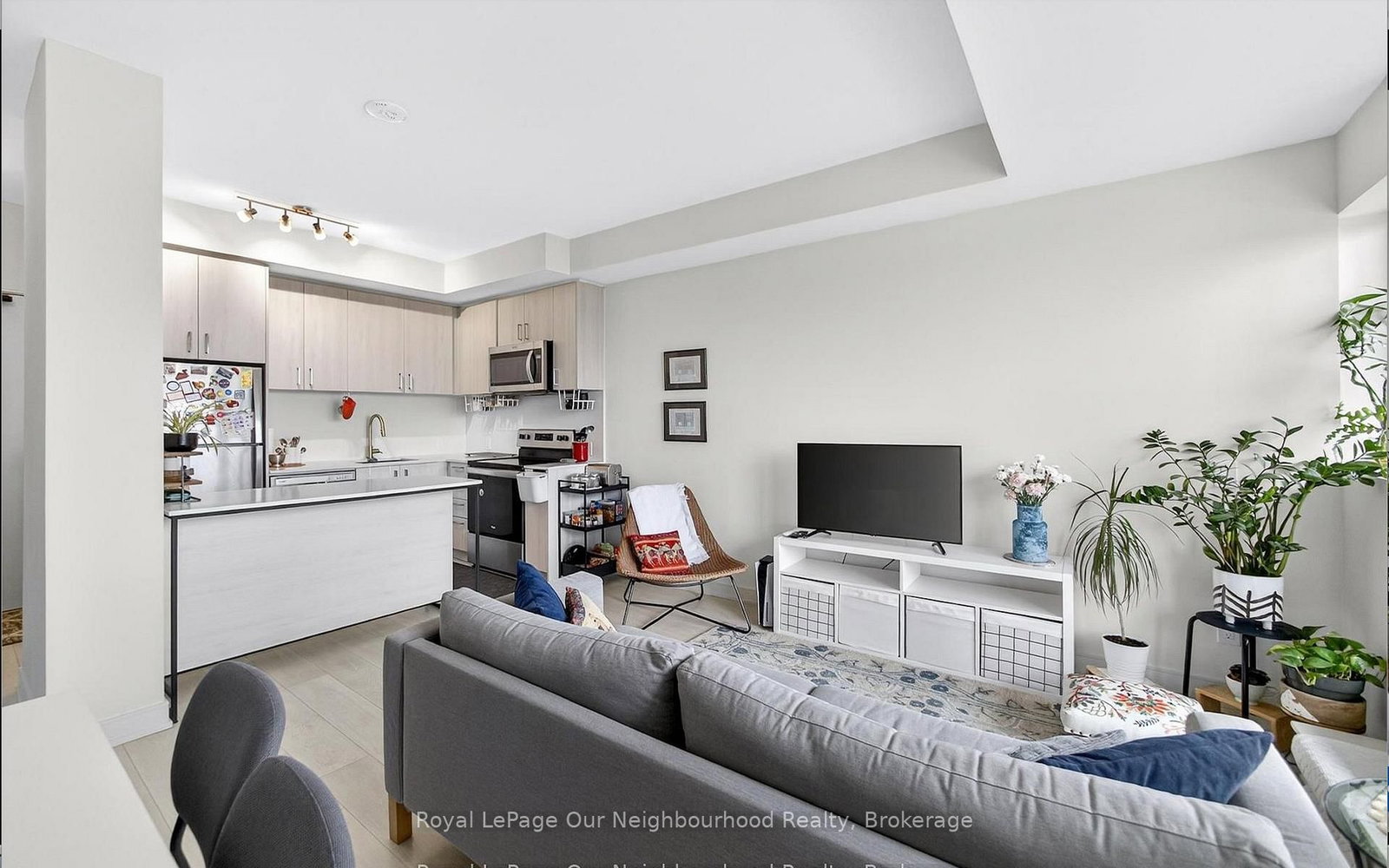 8010 Derry Road W, Unit 1605 - Photo 12