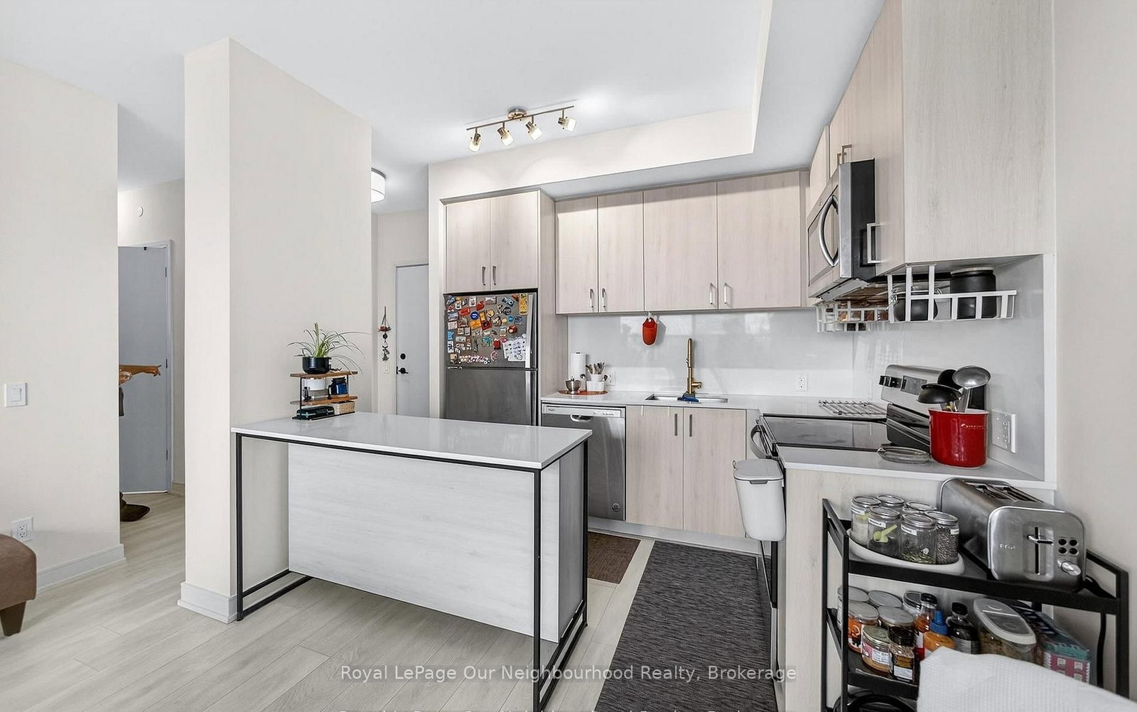 8010 Derry Road W, Unit 1605 - Photo 13