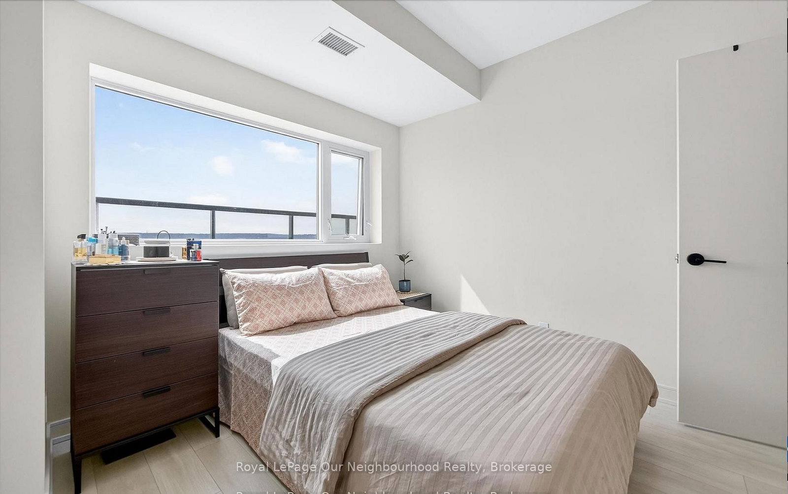 8010 Derry Road W, Unit 1605 - Photo 18