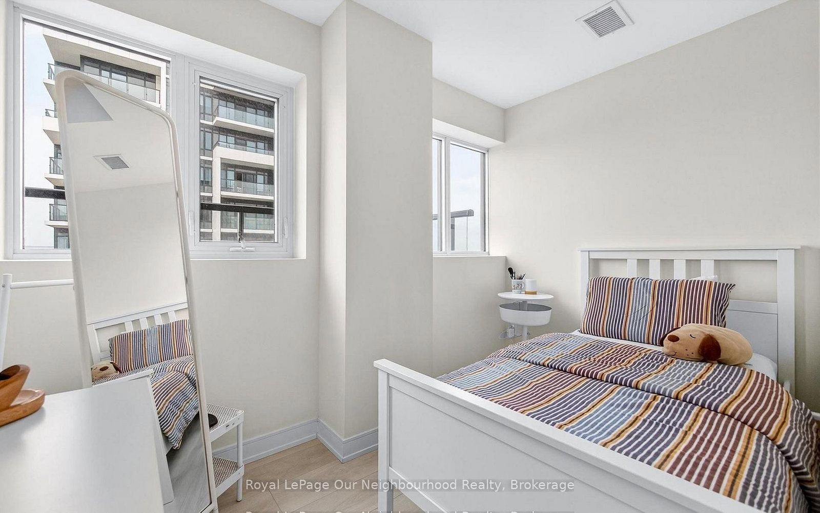 8010 Derry Road W, Unit 1605 - Photo 22