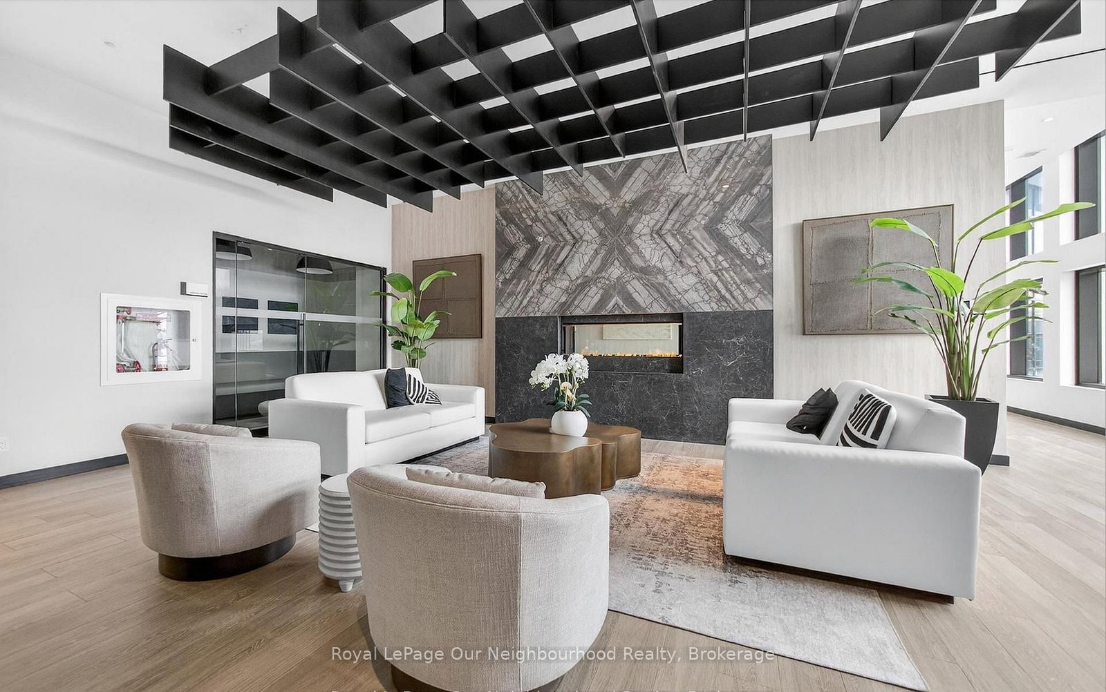 8010 Derry Road W, Unit 1605 - Photo 39